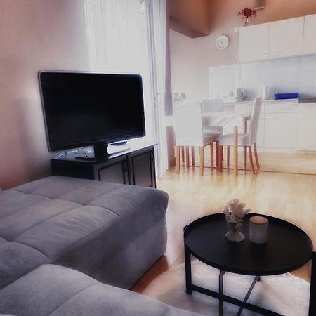 Deluxe Apartment Bluebay Oasis Фажана Экстерьер фото