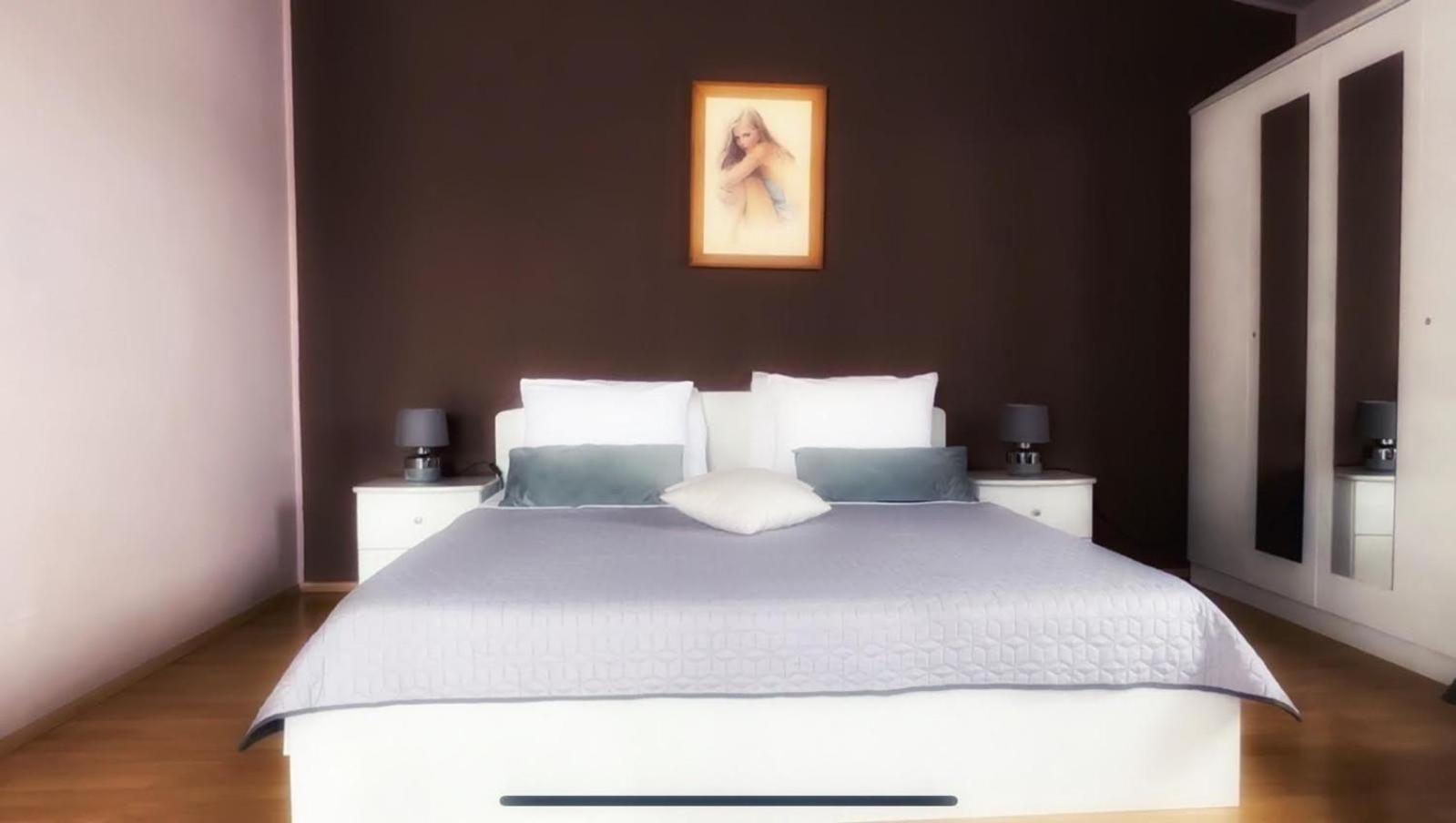 Deluxe Apartment Bluebay Oasis Фажана Экстерьер фото